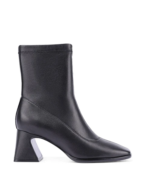 Женские ботинки MIRATON кожаные черные - фото 1 - Miraton