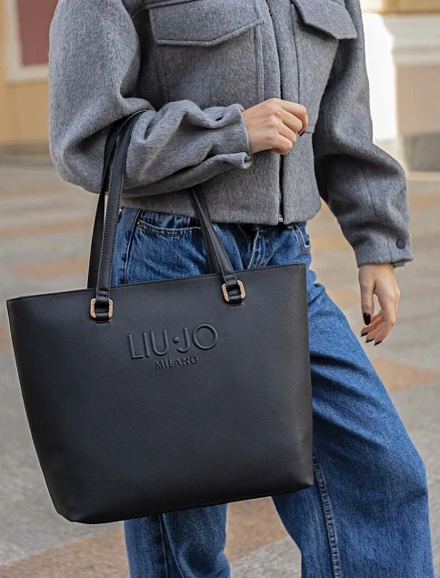 Жіноча сумка з екошкіри чорна - фото 2 - Miraton