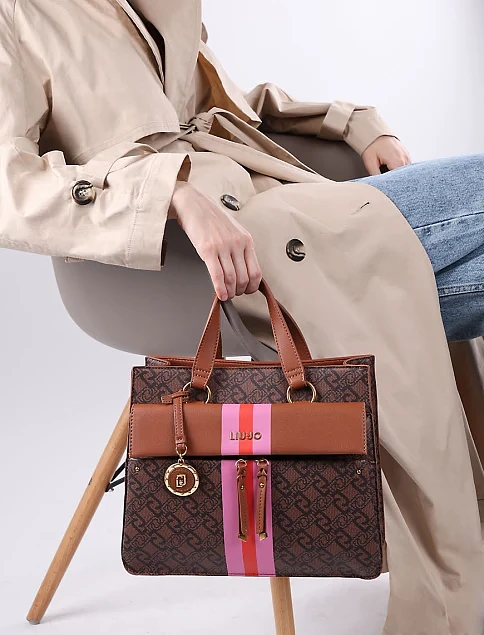 Жіноча сумка тоут LIU JO з екошкіри бежева - фото 2 - Miraton