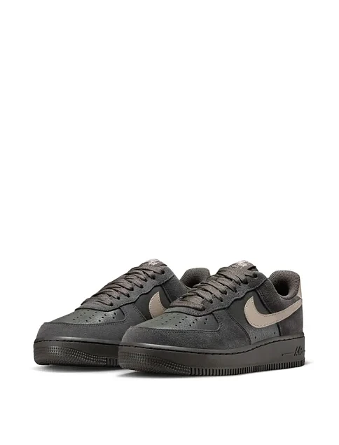 Женские кеды Nike AIR FORCE 1 кожаные темно-серые - фото 3 - Miraton