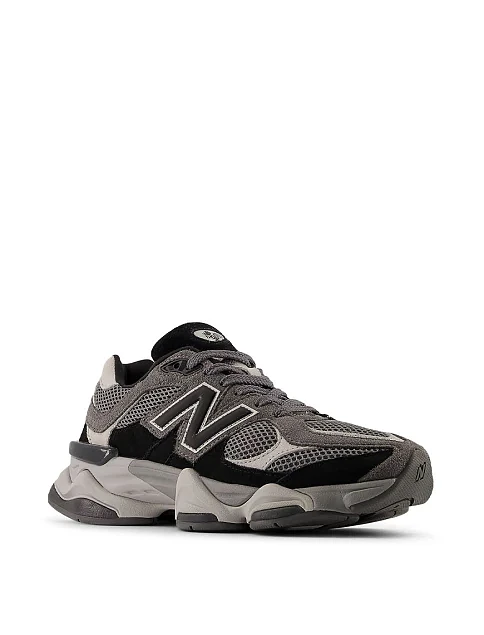 Женские кроссовки New Balance 9060 замшевые черные - фото 2 - Miraton