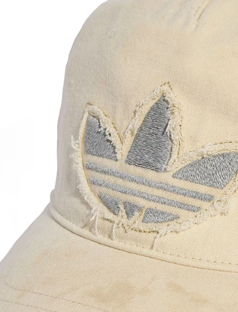 Кепка Adidas текстильная бежевая - фото 3 - Miraton