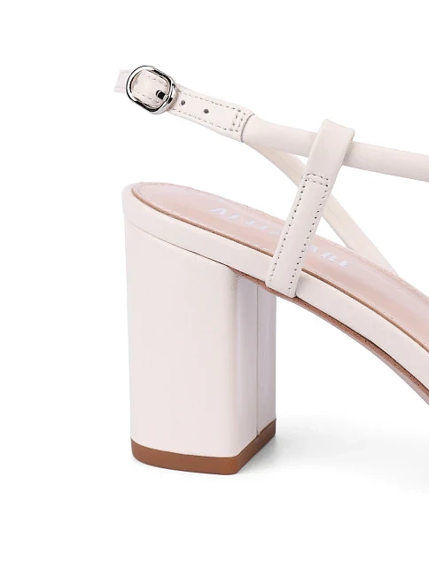 Босоножки Attizzare - фото 5 - Miraton