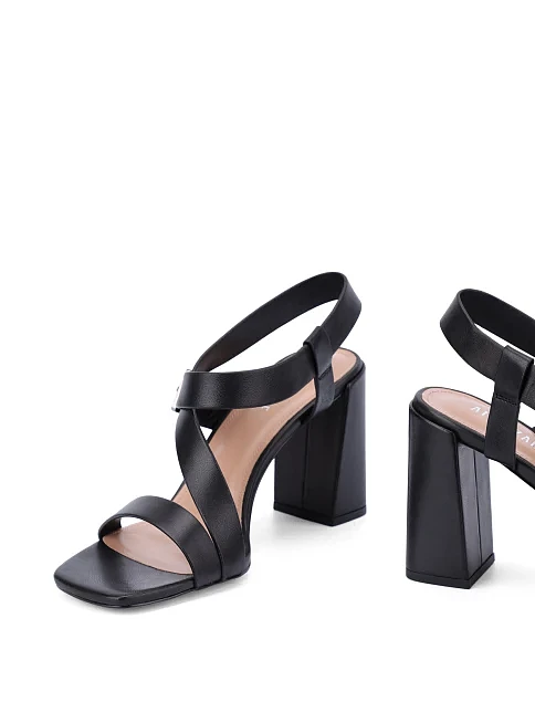 Женские босоножки кожаные черные - фото 5 - Miraton