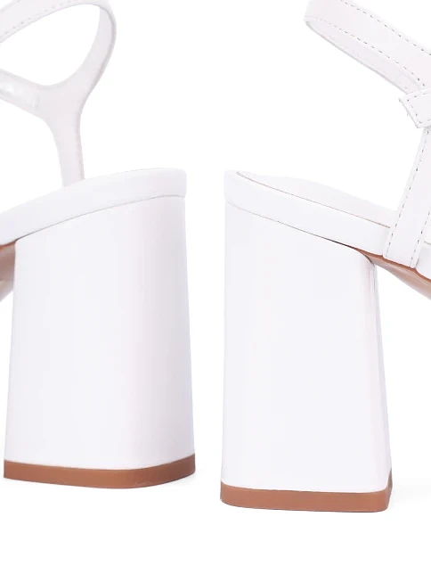 Босоножки Attizzare - фото 5 - Miraton