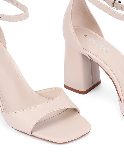 Босоножки Attizzare - фото 5 - Miraton