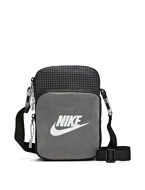 Сумка (спорт-бренд) Nike - фото 1 - Miraton