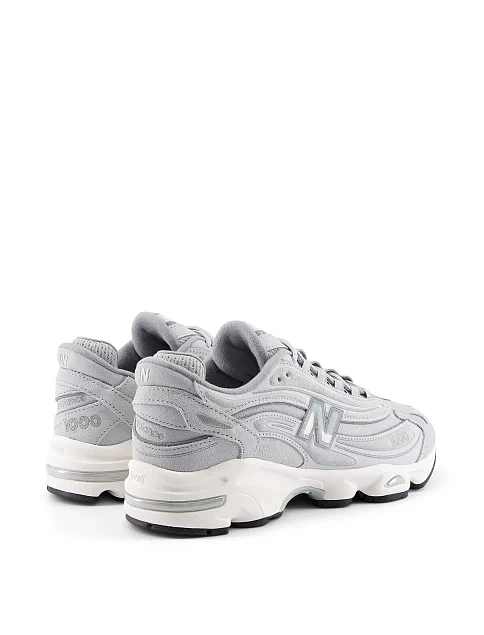 Женские кроссовки New Balance U10002LV кожаные серые - фото 6 - Miraton