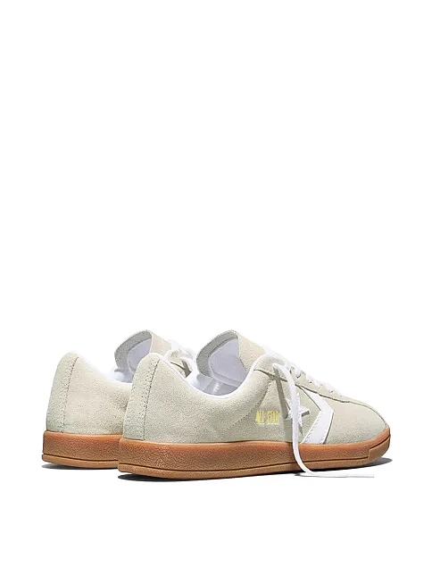 Женские кеды Converse All Star Classic Trainer замшевые бежевые - фото 4 - Miraton