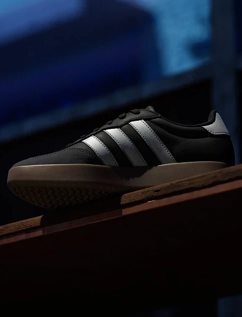 Жіночі кеди Adidas BARREDA чорні шкіряні - фото 6 - Miraton