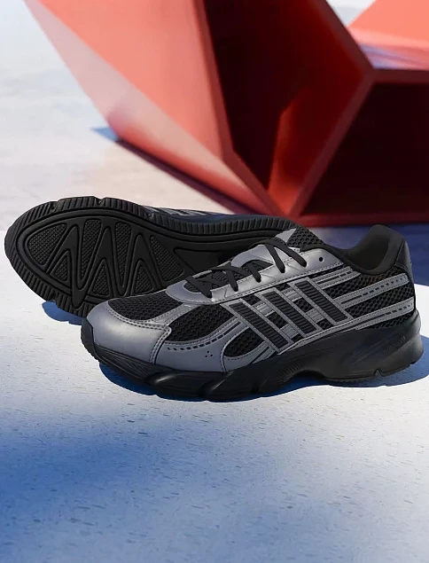 Кроссовки Adidas - фото 5 - Miraton