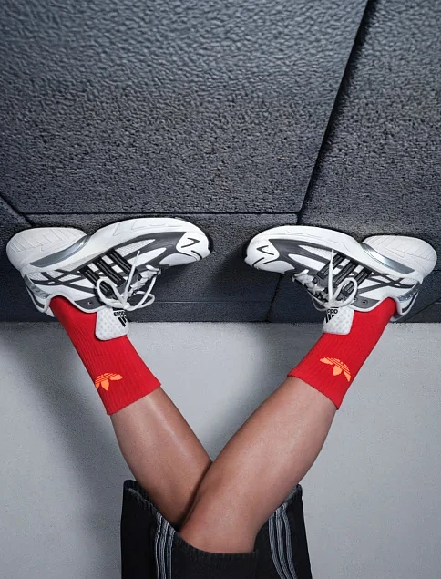 Унисекс кроссовки Adidas ADISTAR XLG 2.0 серые из экокожи - фото 2 - Miraton