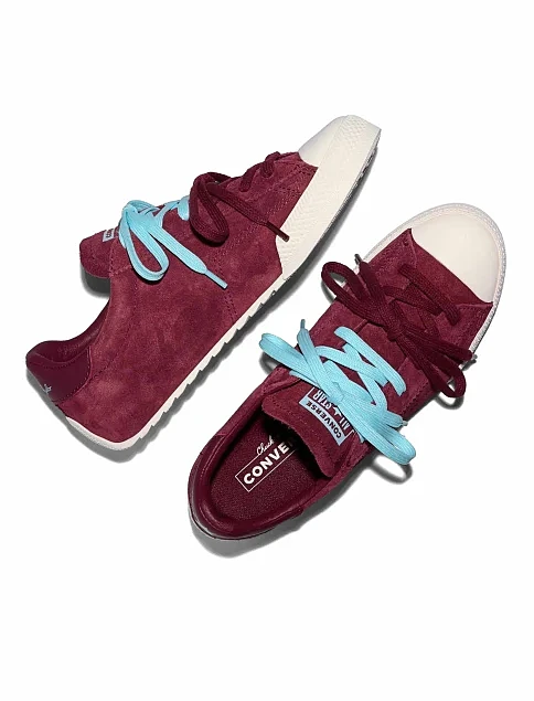 Женские кеды Converse Chuck Taylor Lo бордовые замшевые - фото 2 - Miraton