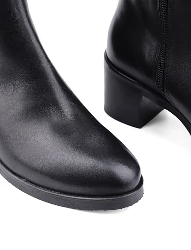 Женские ботфорты трубы черные кожаные - фото 5 - Miraton
