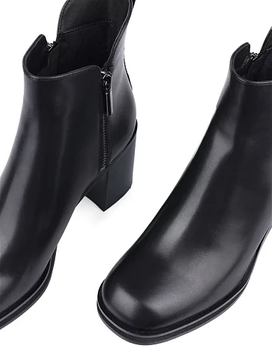 Жіночі черевики Attizzare шкіряні чорні (2335-1) - фото 5 - Miraton