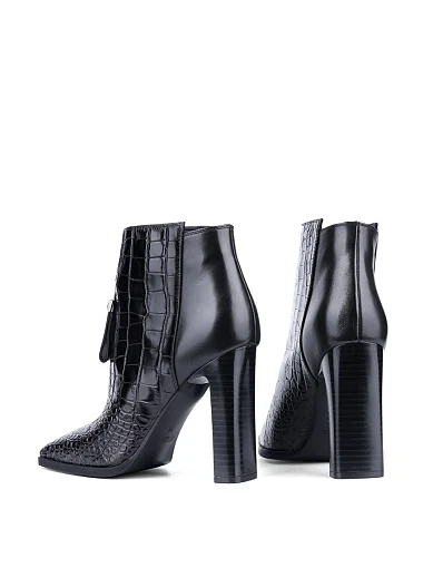 Жіночі черевики Attizzare шкіряні чорні (2367-419-1) - фото 4 - Miraton