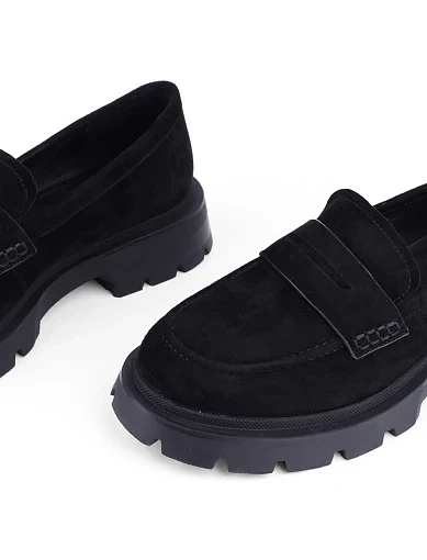 Жіночі туфлі лофери Attizzare замшеві чорні (XH2029-98) - фото 5 - Miraton