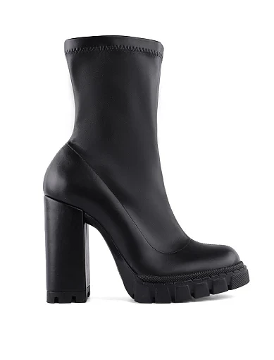 Жіночі черевики Attizzare зі штучної шкіри чорні (813 A 02) - фото 2 - Miraton