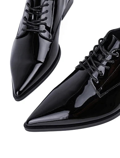 Жіночі туфлі MIRATON з наплака чорні (JR1118C-1) - фото 5 - Miraton