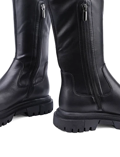 Жіночі ботфорти Attizzare шкіряні чорні з підкладкою з натурального хутра (JR1136-8) - фото 2 - Miraton