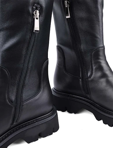 Жіночі ботфорти Attizzare шкіряні чорні з підкладкою з натурального хутра (2451A-2236-1) - фото 2 - Miraton