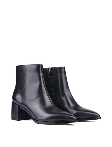 Жіночі черевики Attizzare шкіряні чорні (G2417L-24501-1) - фото 3 - Miraton