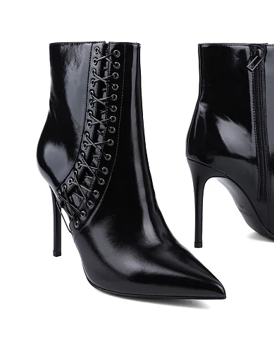 Жіночі черевики MIRATON з масляної шкіри чорні з підкладкою з байки (W287-24502-1) - фото 2 - Miraton