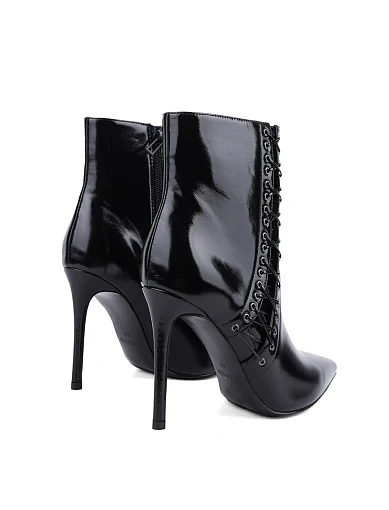 Жіночі черевики MIRATON з масляної шкіри чорні з підкладкою з байки (W287-24502-1) - фото 3 - Miraton