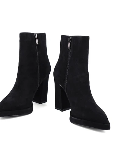 Жіночі черевики Attizzare велюрові чорні з підкладкою з байки (2531-0502) - фото 2 - Miraton