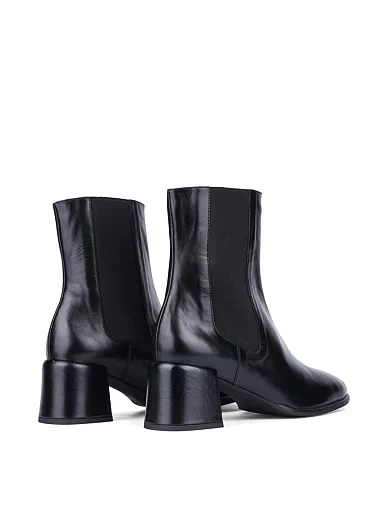 Жіночі черевики Angel Alarcon шкіряні чорні шкіряні стійкому підборі (24580-469A) - фото 4 - Miraton