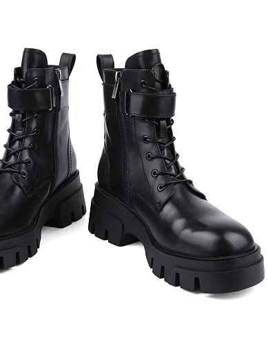 Жіночі черевики Attizzare шкіряні чорні з підкладкою з натурального хутра (2323-652-1 ОЗ-24-25) - фото 2 - Miraton