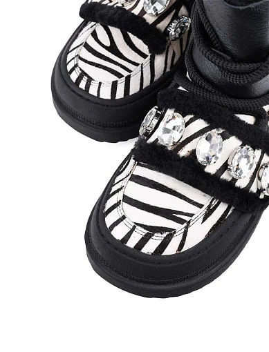 Жіночі черевики Attizzare шкіряні чорні з підкладкою з натурального хутра (X23451-08-7) - фото 5 - Miraton