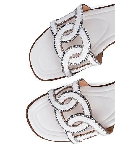 Жіночі шльопанці Attizzare тканинні білі - фото 5 - Miraton