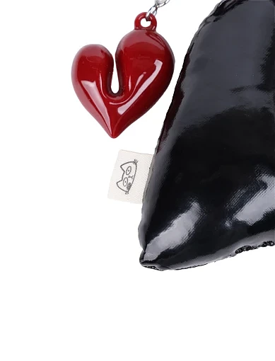 Підвіска-брелок для сумочки шнурки та сердечка різнокольорові - фото 2 - Miraton