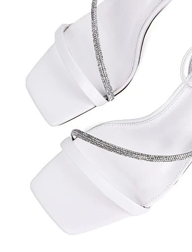 Жіночі босоніжки MIRATON шкіряні білі - фото 6 - Miraton