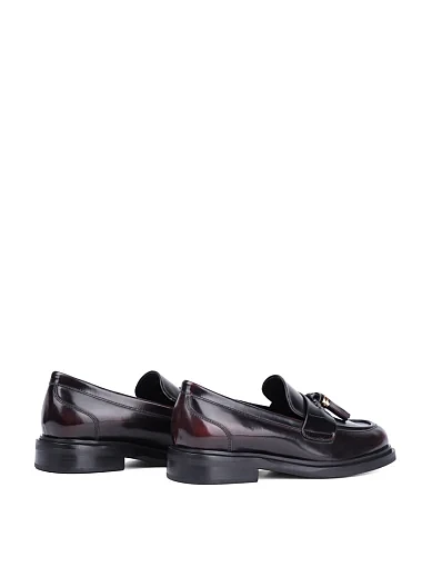 Женские туфли MIRATON из масляной кожи бордовые - фото 4 - Miraton