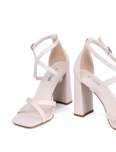 Жіночі босоніжки Attizzare шкіряні рисового кольору - фото 3 - Miraton