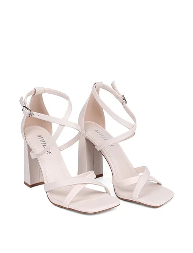 Жіночі босоніжки Attizzare шкіряні рисового кольору - фото 4 - Miraton