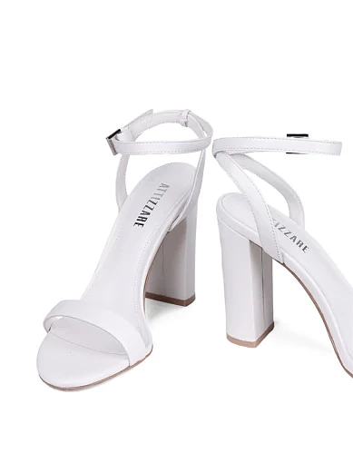 Жіночі босоніжки Attizzare шкіряні рисового кольору - фото 3 - Miraton