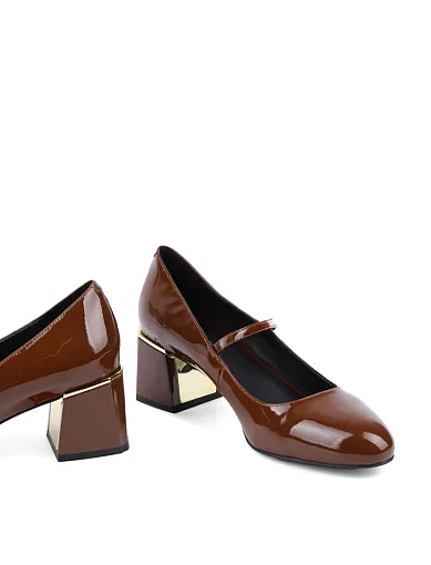 Жіночі туфлі Attizzare лакові коричневі - фото 2 - Miraton