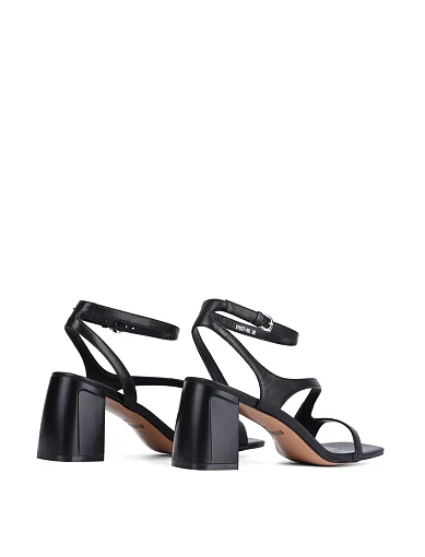 Жіночі босоніжки Attizzare шкіряні чорні - фото 5 - Miraton