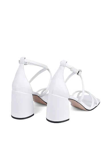 Жіночі босоніжки Attizzare шкіряні білі білі - фото 5 - Miraton
