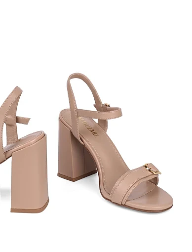 Жіночі босоніжки Attizzare шкіряні бежеві - фото 2 - Miraton