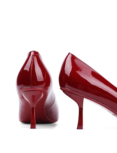 Жіночі туфлі Mia May лакові бордові - фото 2 - Miraton