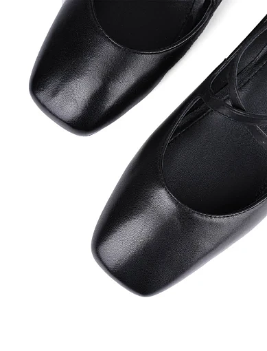 Жіночі туфлі Attizzare шкіряні чорні - фото 5 - Miraton