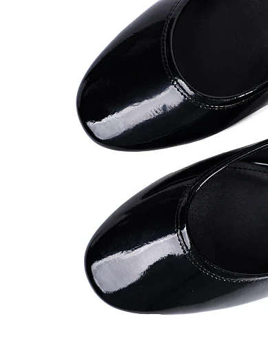 Жіночі туфлі MIRATON з наплаку чорні - фото 5 - Miraton