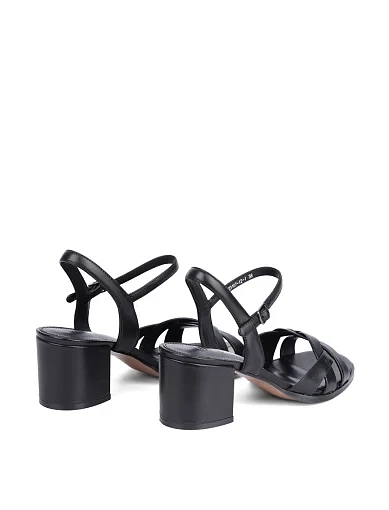 Жіночі босоніжки Attizzare шкіряні чорні - фото 4 - Miraton