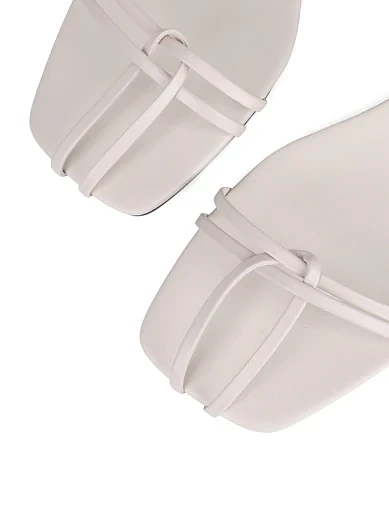 Жіночі босоніжки MIRATON шкіряні рисового кольору - фото 6 - Miraton