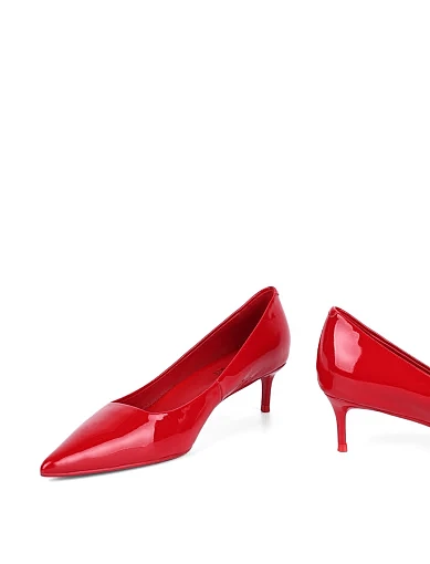 Жіночі туфлі MIRATON лакові червоні - фото 2 - Miraton
