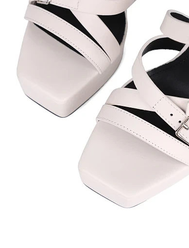 Жіночі босоніжки MIRATON шкіряні білі - фото 6 - Miraton